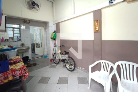 Casa à venda com 240m², 4 quartos e 3 vagasQuintal