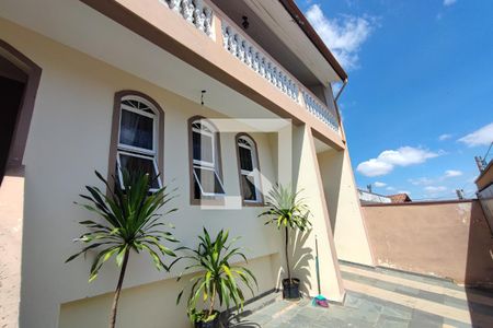 Casa à venda com 240m², 4 quartos e 3 vagasQuintal