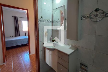Casa à venda com 240m², 4 quartos e 3 vagasBanheiro Social