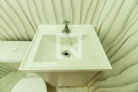 Apartamento para alugar com 73m², 2 quartos e 1 vaga Apartamento para alugar com 73m², 2 quartos e 1 vagaBanheiro de serviço