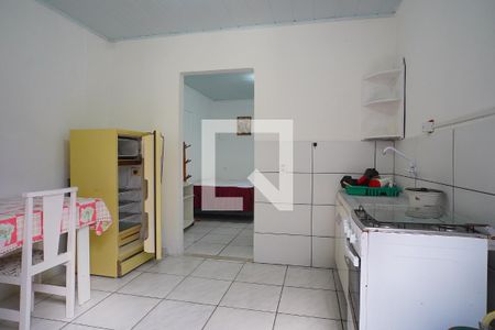 Cozinha  de kitnet/studio para alugar com 1 quarto, 26m² em São João do Rio Vermelho, Florianópolis