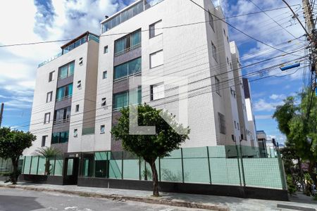 Apartamento à venda com 200m², 3 quartos e 3 vagasFachada