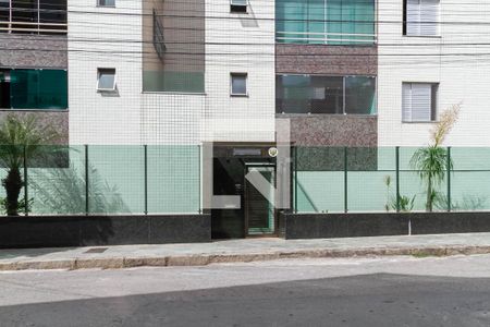 Apartamento à venda com 200m², 3 quartos e 3 vagasFachada