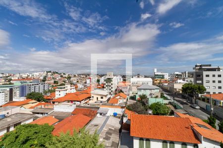 Apartamento à venda com 200m², 3 quartos e 3 vagasCobertura - Vista central
