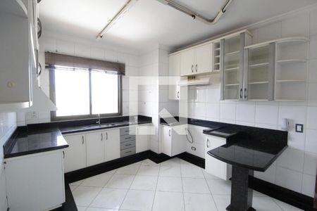Apartamento para alugar com 240m², 3 quartos e 3 vagasCozinha 