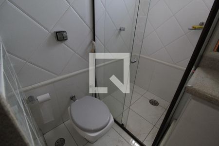 Apartamento para alugar com 240m², 3 quartos e 3 vagasBanheiro do quarto 2 