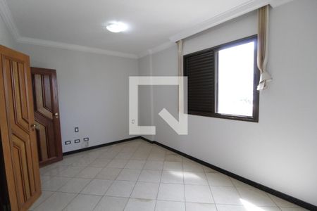 Apartamento para alugar com 240m², 3 quartos e 3 vagasQuarto 2 - Suíte
