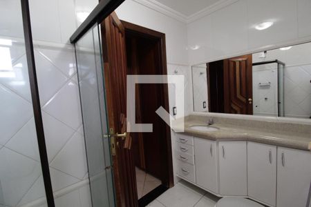 Apartamento para alugar com 240m², 3 quartos e 3 vagasBanheiro do Quarto 3