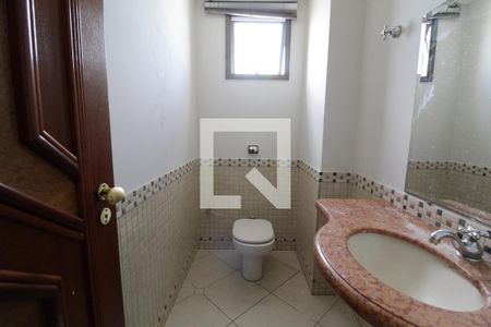 Apartamento para alugar com 240m², 3 quartos e 3 vagasBanheiro Social 