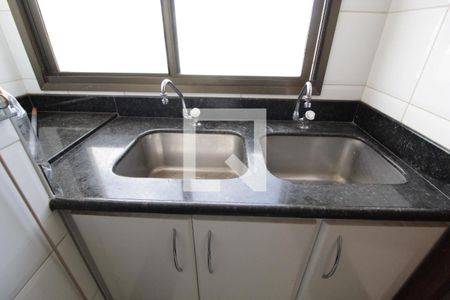 Apartamento para alugar com 240m², 3 quartos e 3 vagasÁrea de serviço 