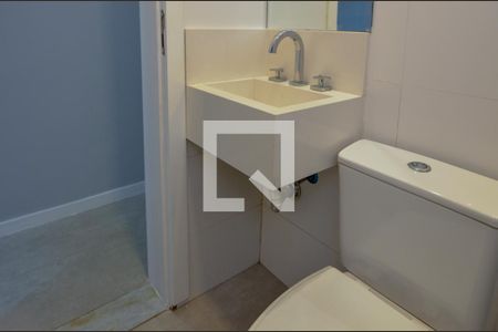 Casa de condomínio à venda com 484m², 6 quartos e 4 vagasBanheiro da Suíte 1