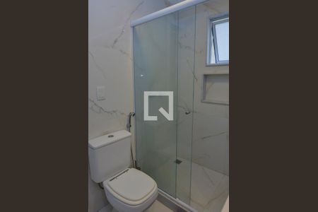 Casa de condomínio à venda com 484m², 6 quartos e 4 vagasBanheiro da Suíte 2