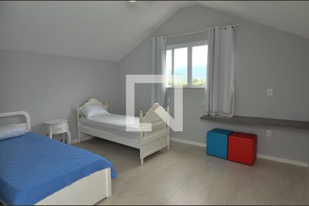 Casa de condomínio à venda com 484m², 6 quartos e 4 vagasSótão