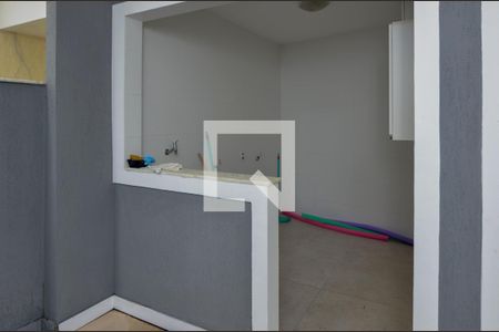 Casa de condomínio à venda com 484m², 6 quartos e 4 vagasÁrea de serviço