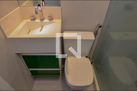 Casa de condomínio à venda com 484m², 6 quartos e 4 vagasBanheiro da Suíte 4