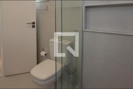 Casa de condomínio à venda com 484m², 6 quartos e 4 vagasBanheiro da suíte 3