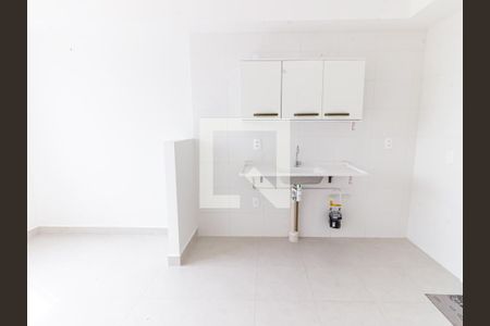 Sala/Cozinha de apartamento à venda com 1 quarto, 25m² em Vila Cláudia, São Paulo