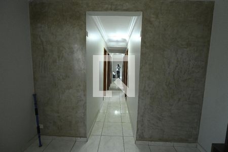 Corredor  de apartamento para alugar com 3 quartos, 78m² em Jardim Goiás, Goiânia