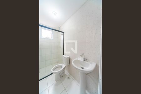 Banheiro  de apartamento para alugar com 2 quartos, 50m² em Jardim Vila Rica, Santo André
