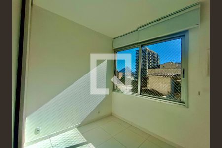Apartamento à venda com 100m², 3 quartos e 1 vaga Apartamento à venda com 100m², 3 quartos e 1 vagaQuarto 2