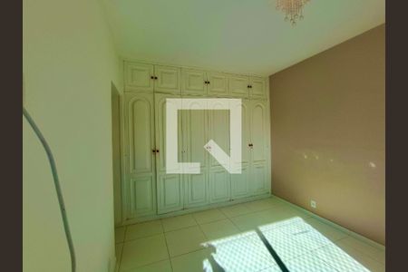 Apartamento à venda com 100m², 3 quartos e 1 vaga Apartamento à venda com 100m², 3 quartos e 1 vagaSuíte