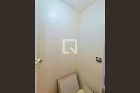 Apartamento à venda com 100m², 3 quartos e 1 vaga Apartamento à venda com 100m², 3 quartos e 1 vagaBanheiro serviço