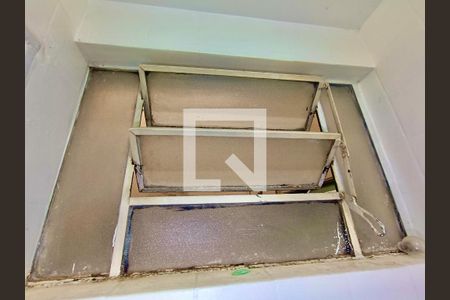 Apartamento à venda com 100m², 3 quartos e 1 vaga Apartamento à venda com 100m², 3 quartos e 1 vagaBanheiro serviço