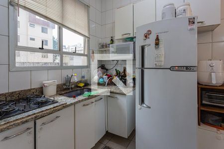Apartamento à venda com 120m², 2 quartos e 1 vagaCozinha e Área de Serviço