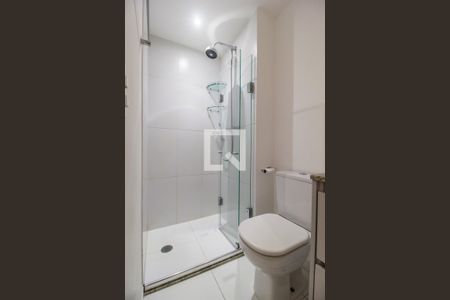 Apartamento à venda com 76m², 2 quartos e 2 vagasBanheiro da Suíte