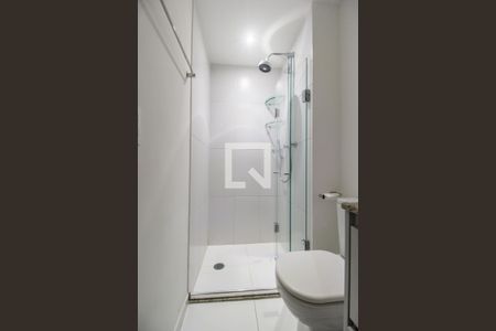 Apartamento à venda com 76m², 2 quartos e 2 vagasBanheiro da Suíte