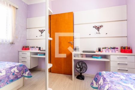 Casa à venda com 153m², 3 quartos e 2 vagas Casa à venda com 153m², 3 quartos e 2 vagasQuarto