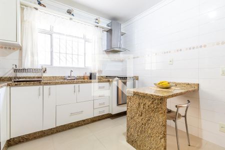 Casa à venda com 153m², 3 quartos e 2 vagas Casa à venda com 153m², 3 quartos e 2 vagasCozinha