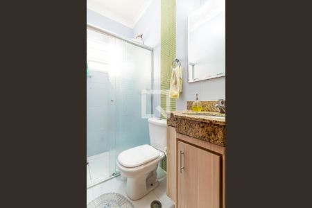 Casa à venda com 153m², 3 quartos e 2 vagas Casa à venda com 153m², 3 quartos e 2 vagasBanheiro