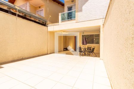 Casa à venda com 153m², 3 quartos e 2 vagas Casa à venda com 153m², 3 quartos e 2 vagasGaragem