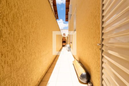 Casa à venda com 153m², 3 quartos e 2 vagas Casa à venda com 153m², 3 quartos e 2 vagasCorredor