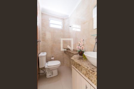 Casa à venda com 153m², 3 quartos e 2 vagas Casa à venda com 153m², 3 quartos e 2 vagasBanheiro