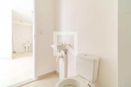 Apartamento para alugar com 39m², 2 quartos e sem vaga Apartamento para alugar com 39m², 2 quartos e sem vagaBanheiro