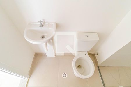 Apartamento para alugar com 39m², 2 quartos e sem vaga Apartamento para alugar com 39m², 2 quartos e sem vagaBanheiro