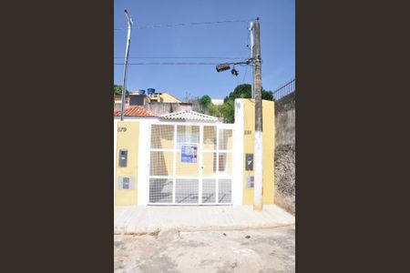 Casa para alugar com 39m², 1 quarto e sem vaga Casa para alugar com 39m², 1 quarto e sem vagaFachada