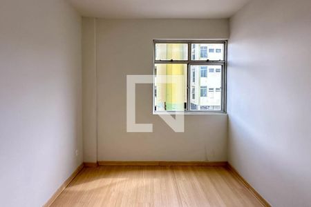 Quarto 1 de apartamento à venda com 2 quartos, 55m² em João Pinheiro, Belo Horizonte