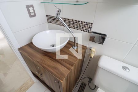 Apartamento à venda com 51m², 2 quartos e 1 vaga Apartamento à venda com 51m², 2 quartos e 1 vagaBanheiro