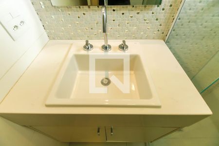 Apartamento para alugar com 54m², 2 quartos e 2 vagas Apartamento para alugar com 54m², 2 quartos e 2 vagasBanheiro Quarto 1