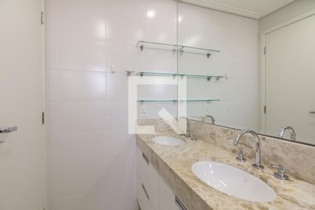 Apartamento para alugar com 125m², 3 quartos e 3 vagasBanheiro Suíte 1