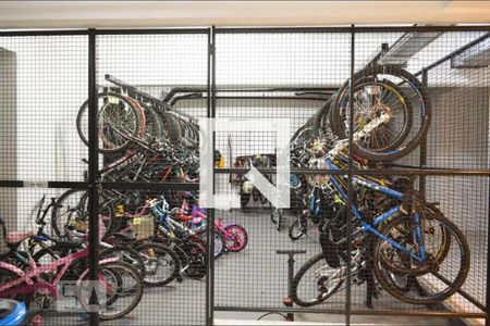 Apartamento para alugar com 125m², 3 quartos e 3 vagasCondomínio - Bicicletário 