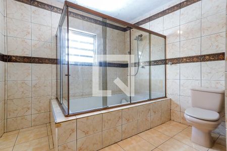 Casa à venda com 180m², 3 quartos e 3 vagasBanheiro da Suíte