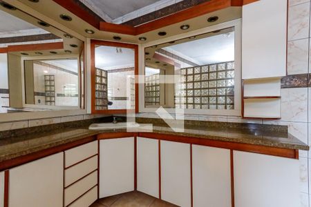 Casa à venda com 180m², 3 quartos e 3 vagasBanheiro da Suíte