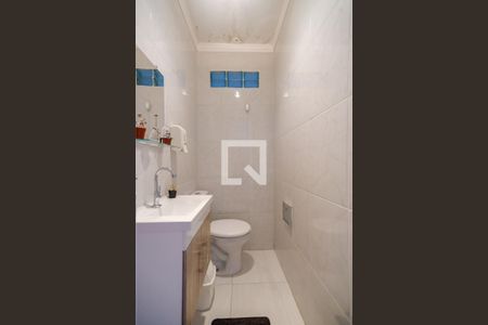 Lavabo de casa à venda com 3 quartos, 180m² em Parque Edu Chaves, São Paulo