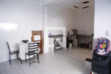 Casa para alugar com 200m², 4 quartos e 3 vagasÁrea de Serviço