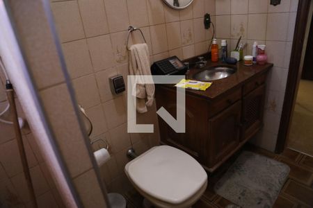 Casa para alugar com 200m², 4 quartos e 3 vagasBanheiro da Suíte