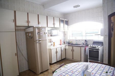 Casa para alugar com 200m², 4 quartos e 3 vagasCozinha